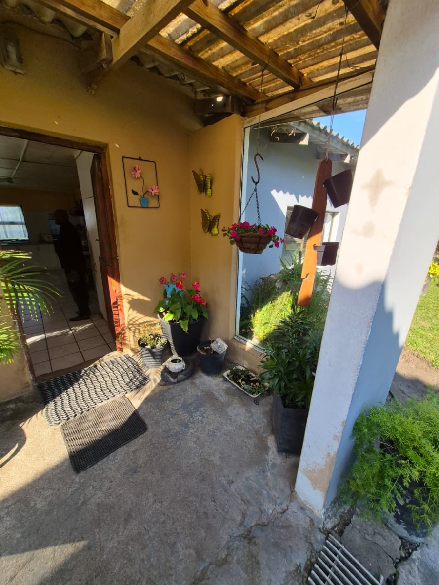 Commercial Property for Sale in Cove Rock Eastern Cape